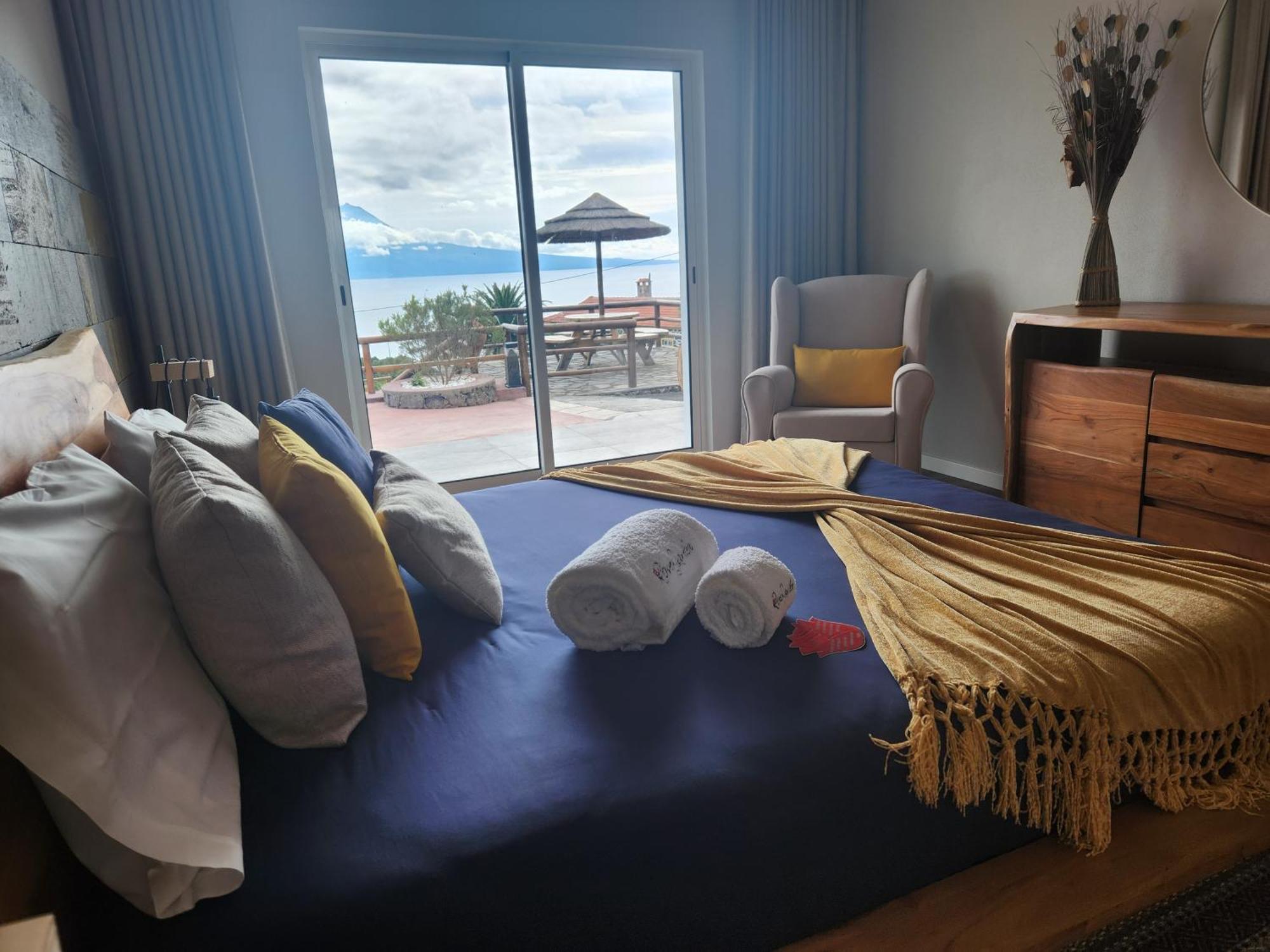 Villa Rosegarden View Velas Zimmer foto